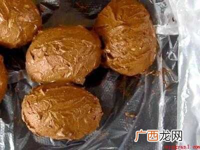 带泥的皮蛋怎么保存不会坏的具体操作步骤 带泥的皮蛋怎么保存不会坏