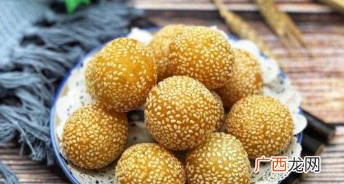 炸麻团要加泡打粉吗