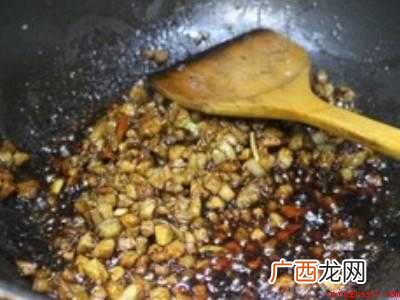 茄丁面卤怎么做的具体操作步骤 茄丁面卤怎么做