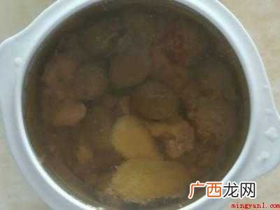 橄榄怎么吃的具体操作步骤 橄榄怎么吃
