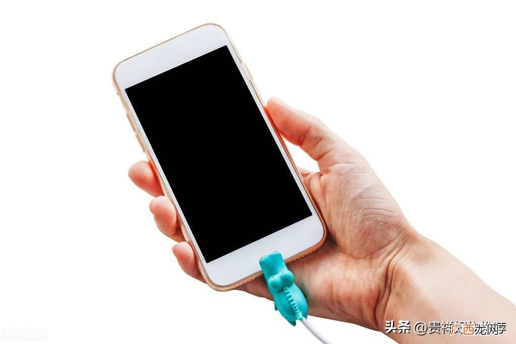 手机充电孔变松充不进电如何修理 手机充电口松动一招解决