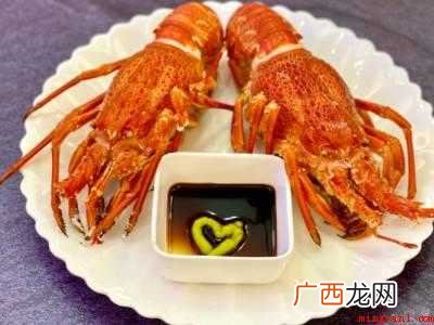 白灼龙虾怎么做的具体操作步骤 白灼龙虾怎么做