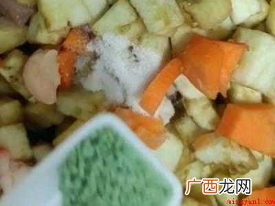茄饼怎么做简单又好吃的具体操作步骤 茄饼怎么做简单又好吃