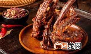 鸭脖子的功效与作用有哪些 鸭货热量高吗