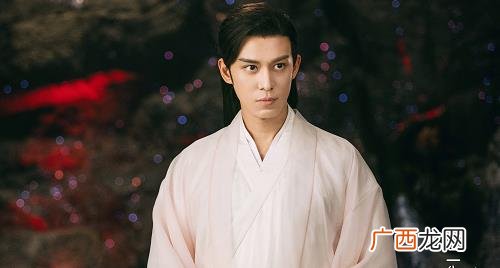 三生三世枕上书折颜为什么换人了 三生三世枕上书折颜长什么样