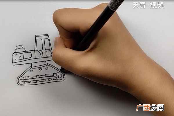 梯形和长方形组成的车身 挖掘机简笔画