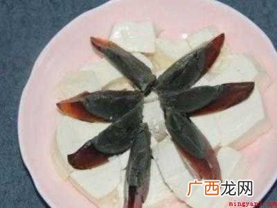 皮蛋拌豆腐怎么做家常的具体操作步骤 皮蛋拌豆腐怎么做家常