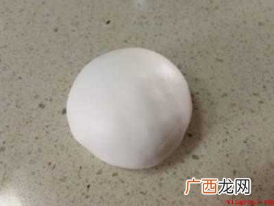 水晶包子皮的做法的具体操作步骤 水晶包子皮的做法