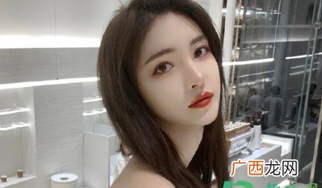 李由变性是真的吗李由微博多少微博名:害群之马 李由是男是女