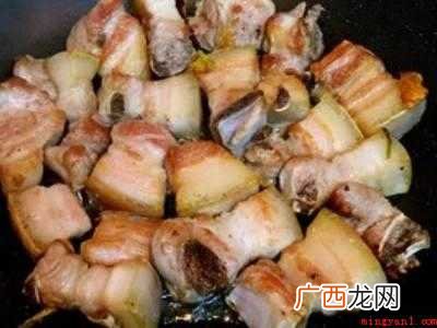 鲍鱼烧红烧肉怎么烧好吃的具体操作步骤 鲍鱼烧红烧肉怎么烧好吃