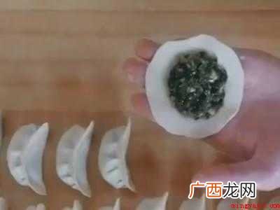怎么包饺子好看又简单的具体操作步骤 怎么包饺子好看又简单