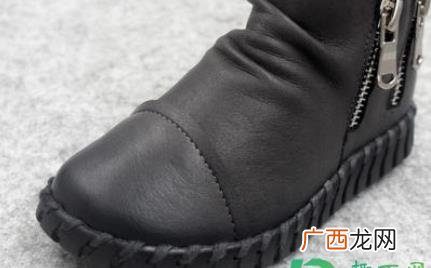 鞋面有折痕是什么原因 硬鞋面有折痕怎么处理