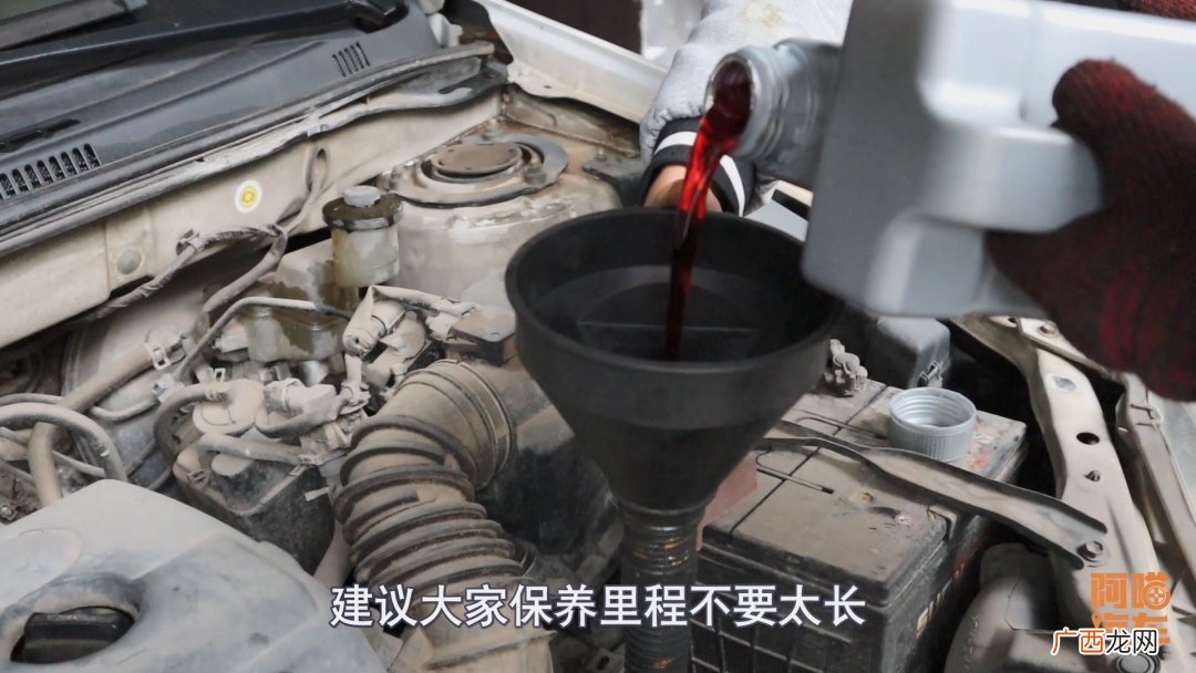 车子方向盘转动为什么有异响 转向助力油需要多久换一次