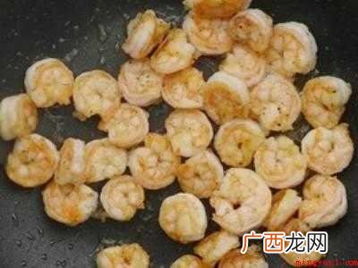 袋装的咸蛋黄怎么处理的具体操作步骤 袋装的咸蛋黄怎么处理