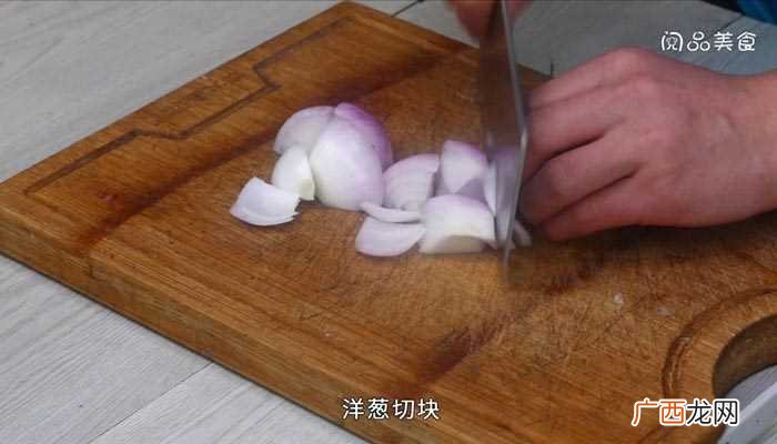 爆炒活鸡怎么做好吃 爆炒活鸡的做法