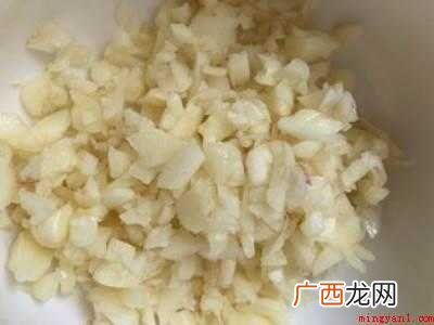 小青龙虾怎么做好吃的具体操作步骤 小青龙虾怎么做好吃