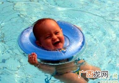 脖圈游泳适合几个月宝宝 婴儿游泳可以用脖圈吗