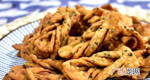 炸麻花用生芝麻还是熟芝麻 炸麻叶芝麻需要炒熟吗