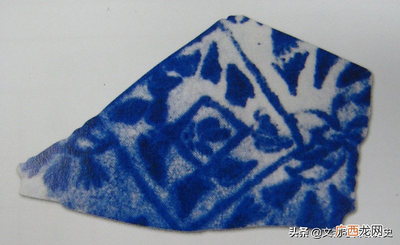 100年以上的青花瓷古董价格 青花瓷从哪个朝代兴起