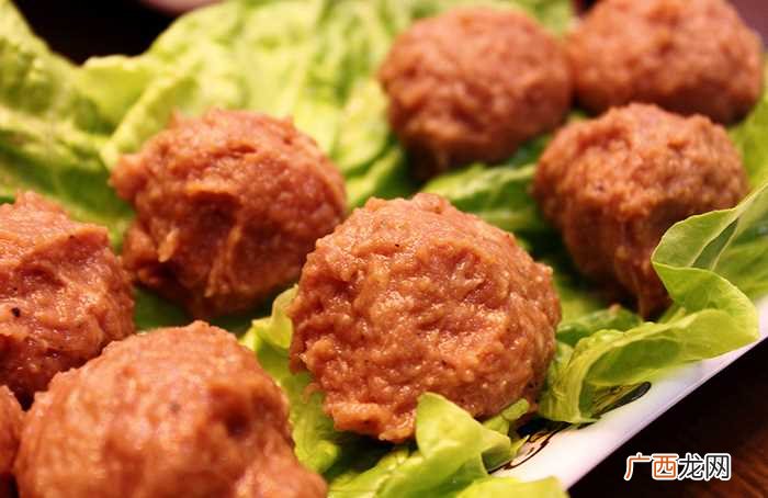 猪肉丸子的做法及配方视频 猪肉丸子的做法及配方
