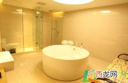 酒店浴缸怎么消毒杀菌最好 酒店浴缸如何消毒杀菌