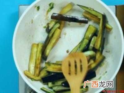 茄子怎么做好吃又简单不用油炸