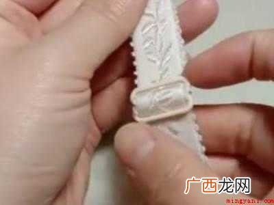 肩带小皮筋怎么做的具体操作步骤 肩带小皮筋怎么做