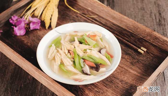 腐竹可以和什么一起炒着吃 腐竹可以和什么一起炒
