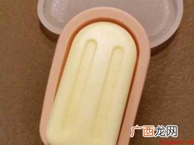 牛奶冰棒怎么做简单又好吃的具体操作步骤 牛奶冰棒怎么做简单又好吃