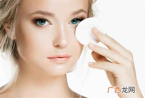 茶水洗脸有什么好处和坏处 茶水洗脸有什么好处