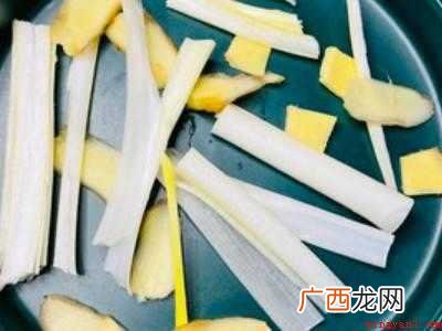 清蒸平鱼怎么做好吃又简单的具体操作步骤 清蒸平鱼怎么做好吃又简单