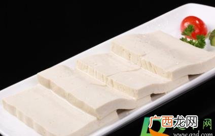 豆腐发臭了能做臭豆腐吗 豆腐发臭是臭豆腐吗