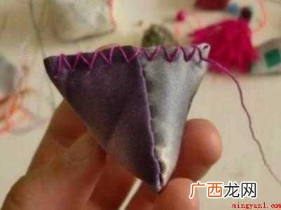 香包的做法的具体操作步骤 香包的做法