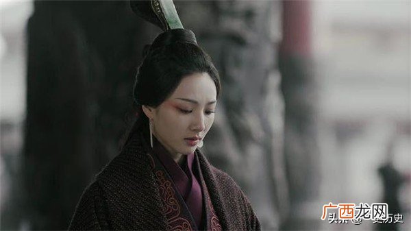 芈华和嬴政有什么关系 大秦赋里面的芈华是怎样的人