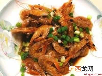 晒干了的虾怎么做好吃的具体操作步骤 晒干了的虾怎么做好吃