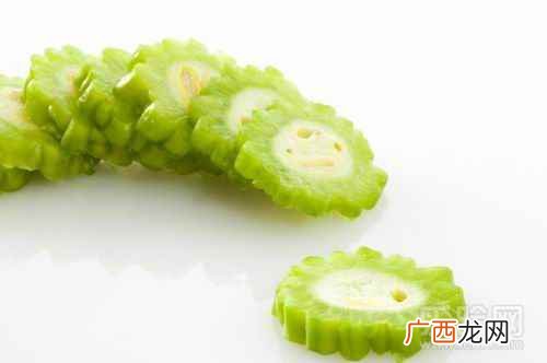 脸上长痘痘怎么排毒最好 脸上长痘痘怎么排毒