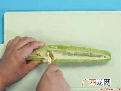 白苦瓜怎么做好吃共有4步 白苦瓜怎么做好吃