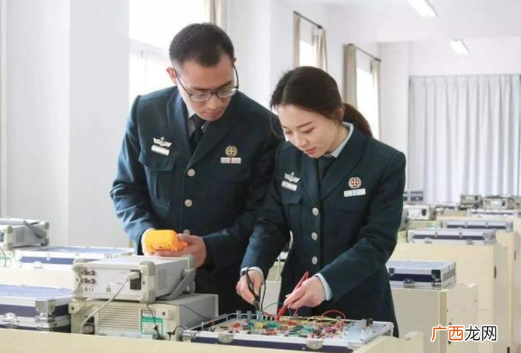 公务员中什么工作是最吃香的呢 公务员有哪些岗位