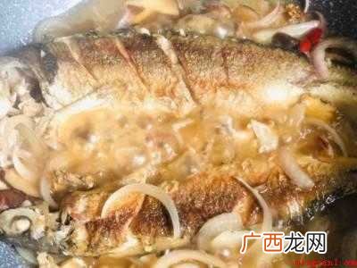 黄尾鱼怎么做好吃的具体操作步骤 黄尾鱼怎么做好吃