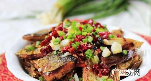 腊鱼是先煎还是先蒸好吃 腊鱼是先蒸再煎还是先煎再蒸的
