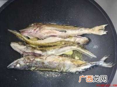 杂鱼怎么做好吃的具体操作步骤 杂鱼怎么做好吃