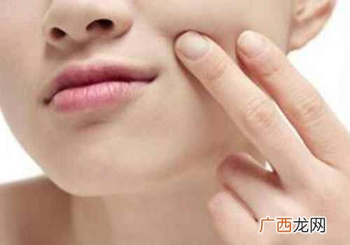 脂肪瘤和纤维瘤有什么区别怎么治 脂肪瘤和纤维瘤有什么区别