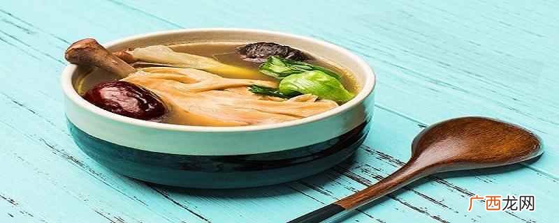 香菇炖鸡汤的功效与作用及营养 香菇炖鸡汤的功效与作用