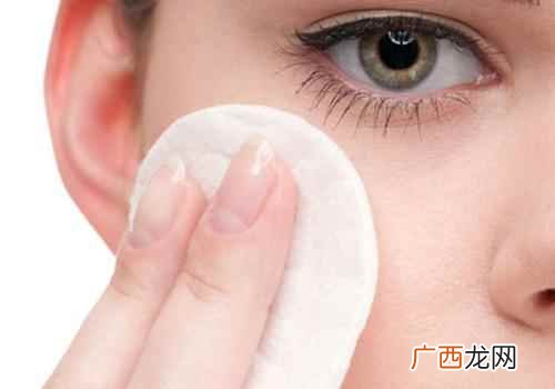 化妆棉怎么用图解 化妆棉怎么用