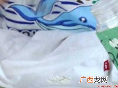 杨梅汁怎么清洗的具体操作步骤 杨梅汁怎么清洗