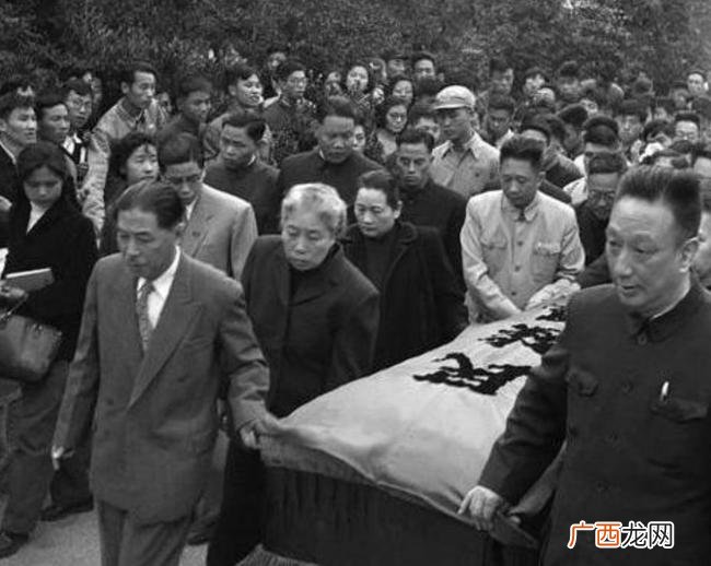人死后要盖住脸真相太吓人 为什么人死后要盖住脸