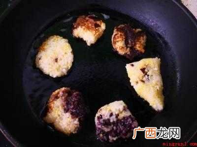 生粽子怎么煮的具体操作步骤 生粽子怎么煮