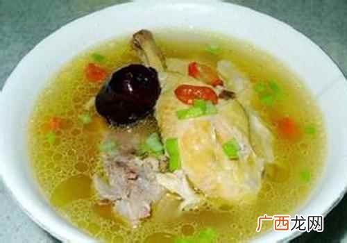 母鸡汤下奶还是公鸡汤下奶 母鸡汤回奶吗