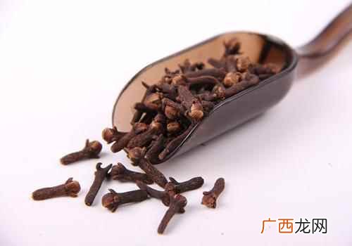吃中药期间可以喝茶吗 吃中药期间可以喝茶吗,吃中药能喝茶叶水吗