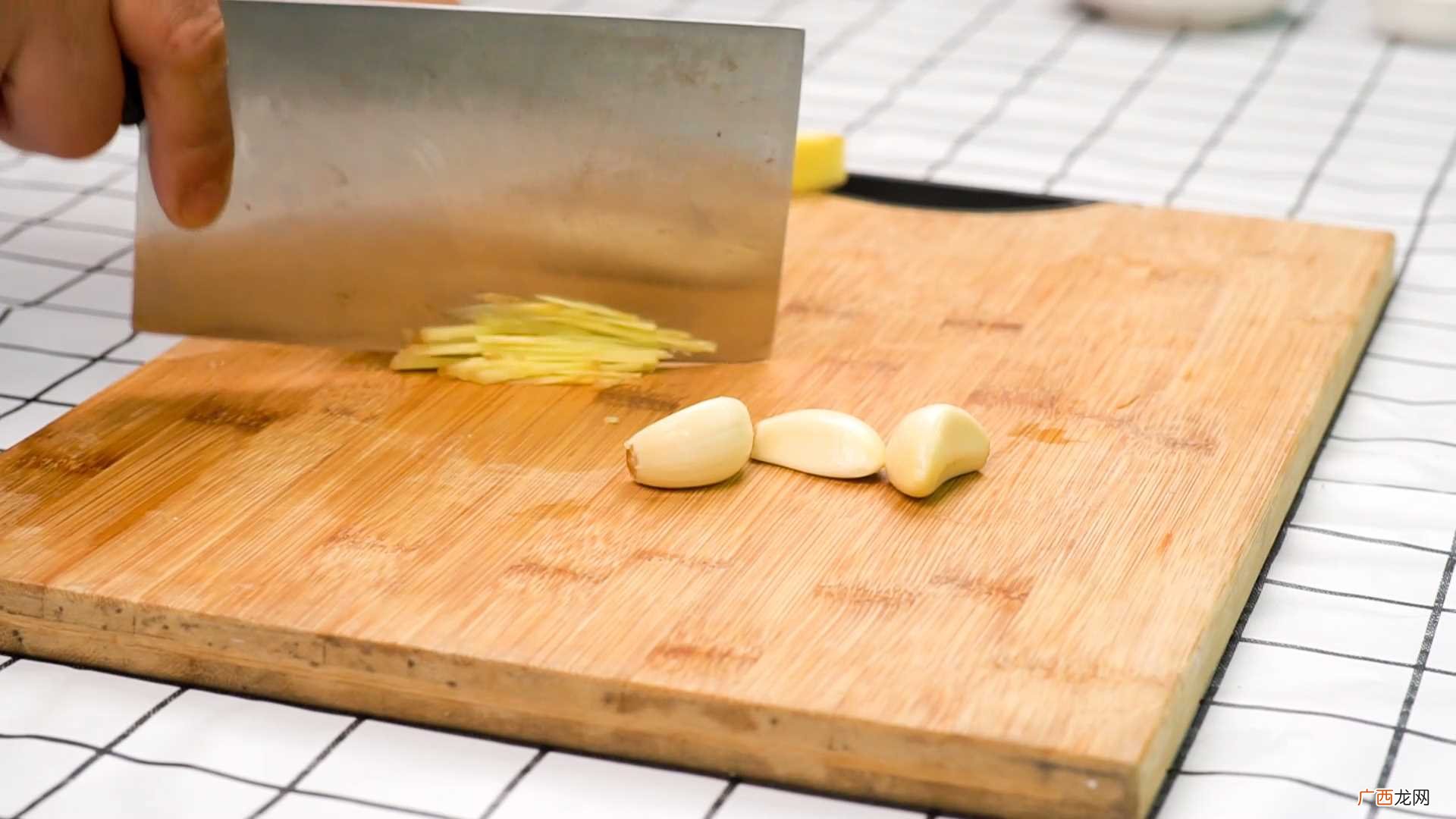 清炒豇豆怎么做好吃 清炒豇豆的做法